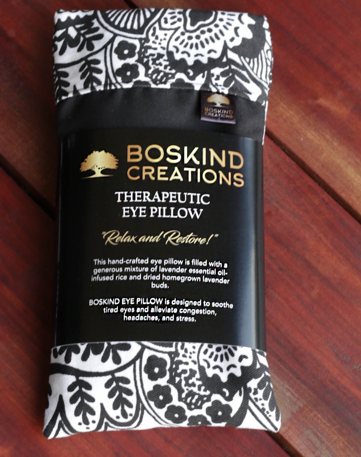 BOSKIND THERAPEUTIC EYE PILLOW - BLACK AND WHITE