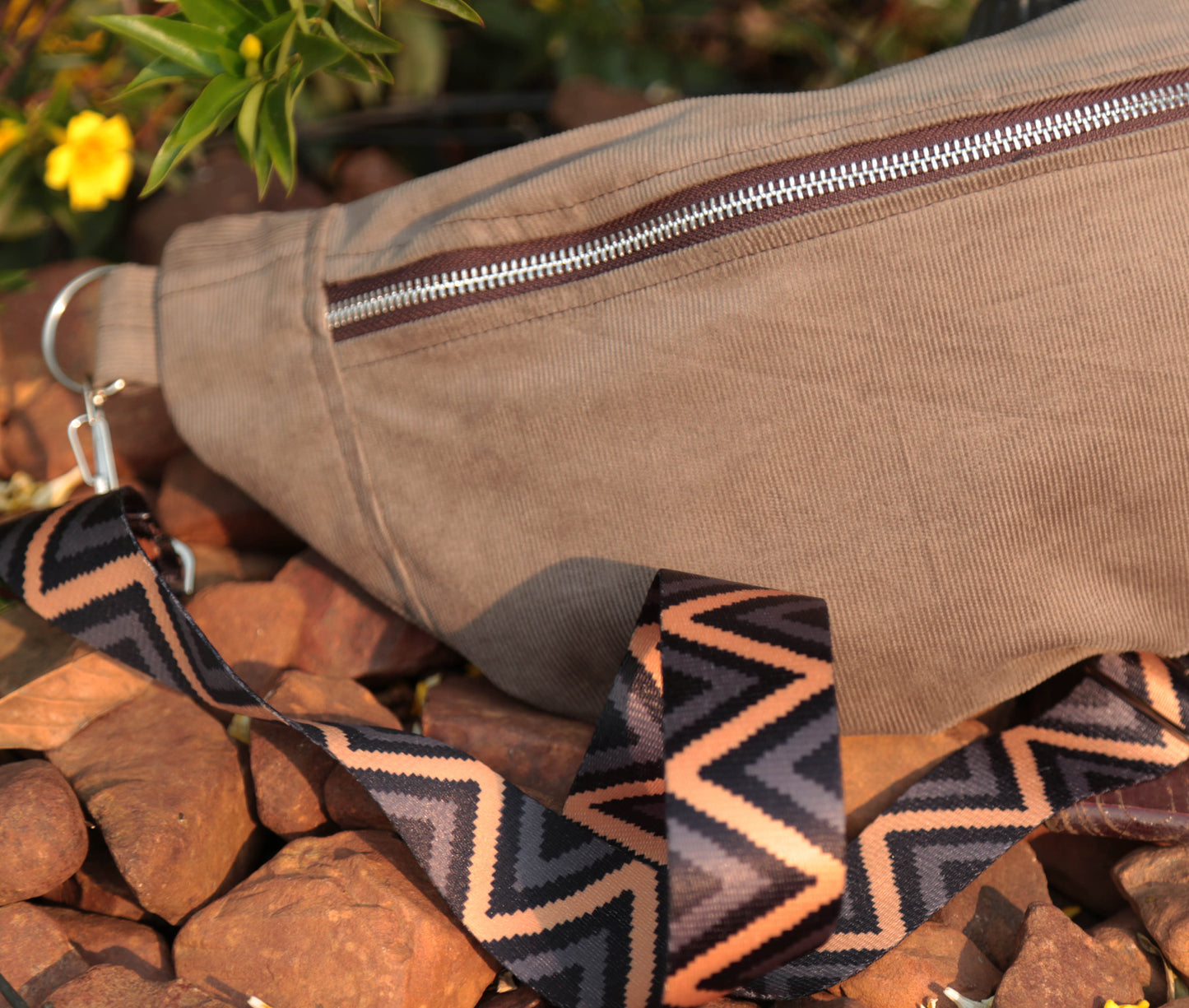 CROSS BODY BAG - LAZY TURTLE