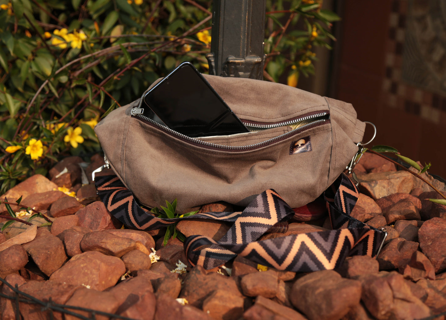 CROSS BODY BAG - LAZY TURTLE