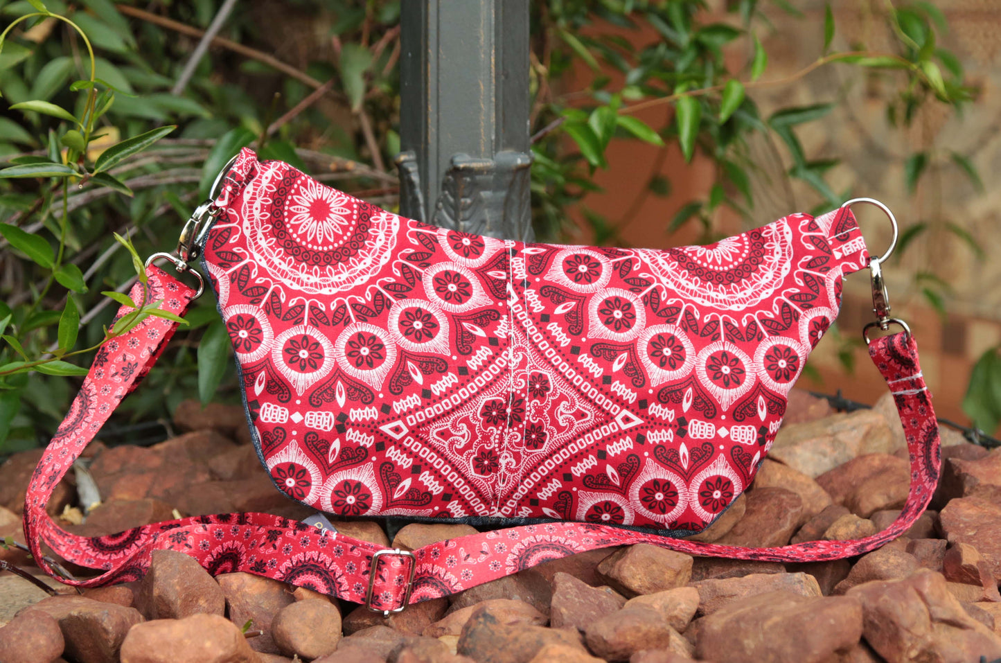 CROSS BODY BAG - MAKOTI ONE