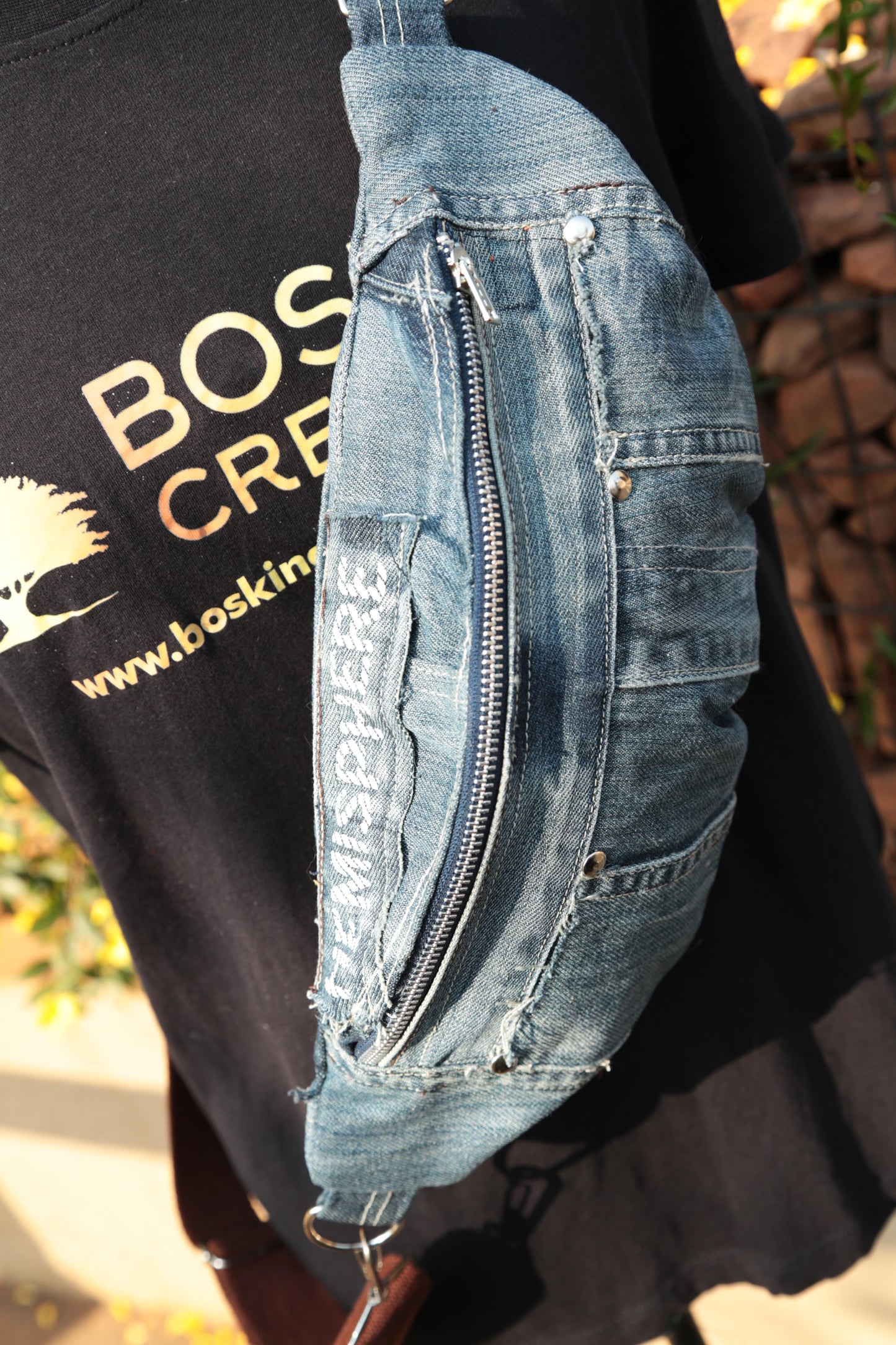 CROSS BODY BAG - HEMISPHERE