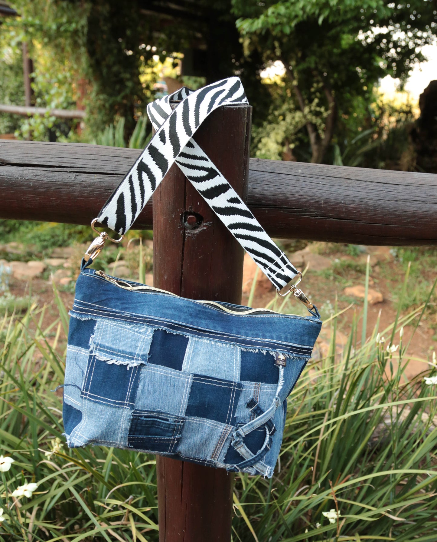 LEVI LEGEND - BLUEPRINT RETRO CLUTCH