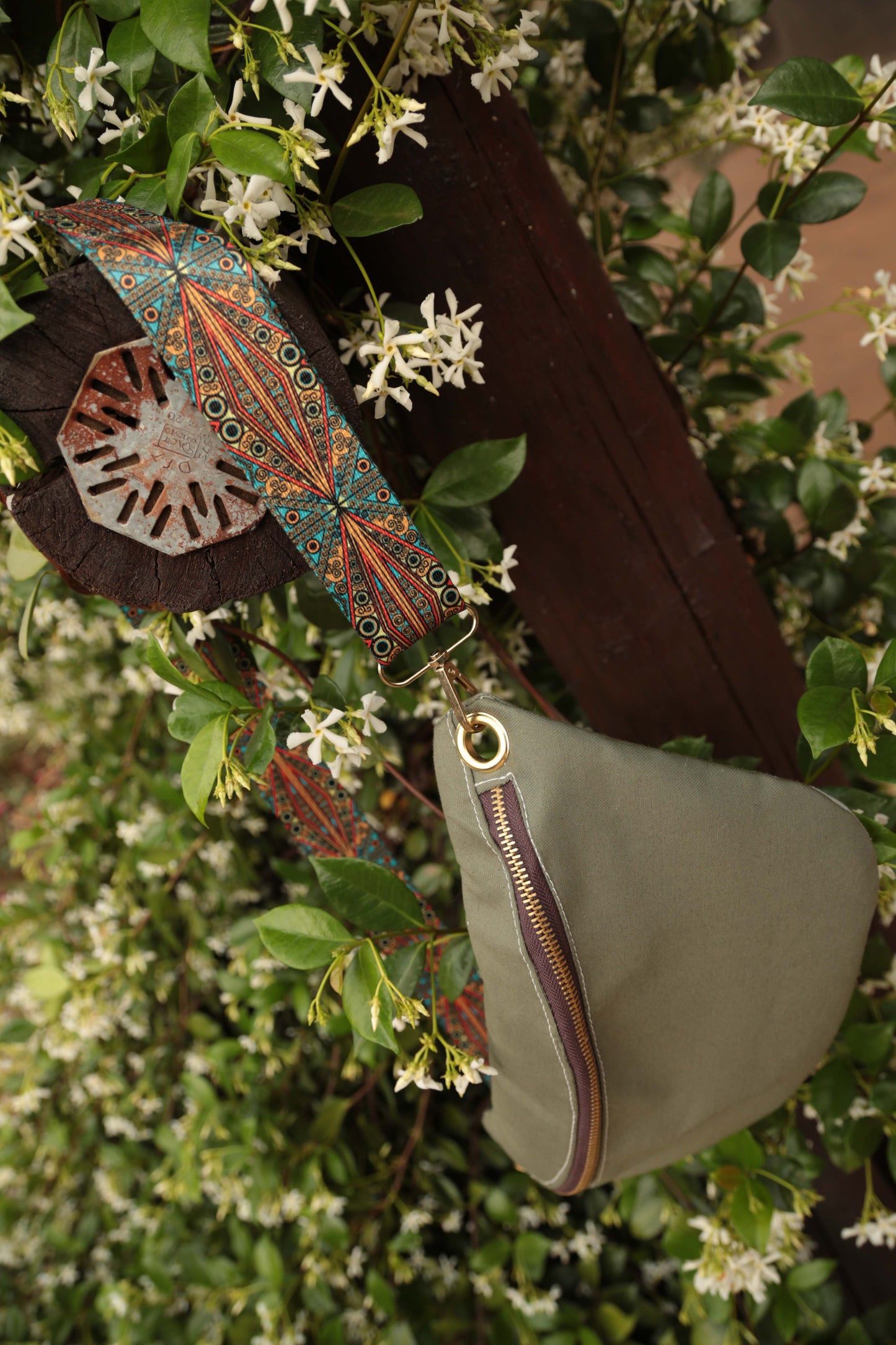 CROSS BODY BAG - LAZY TURTLE 2