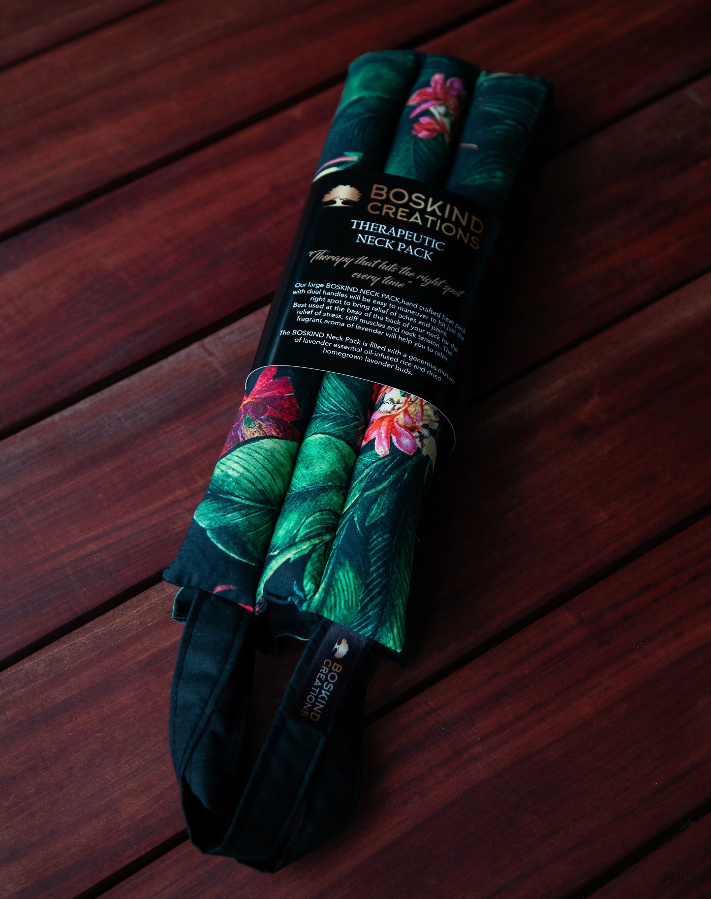 BOSKIND THERAPEUTIC NECK HEAT PACK - TROPICAL FLOWERS