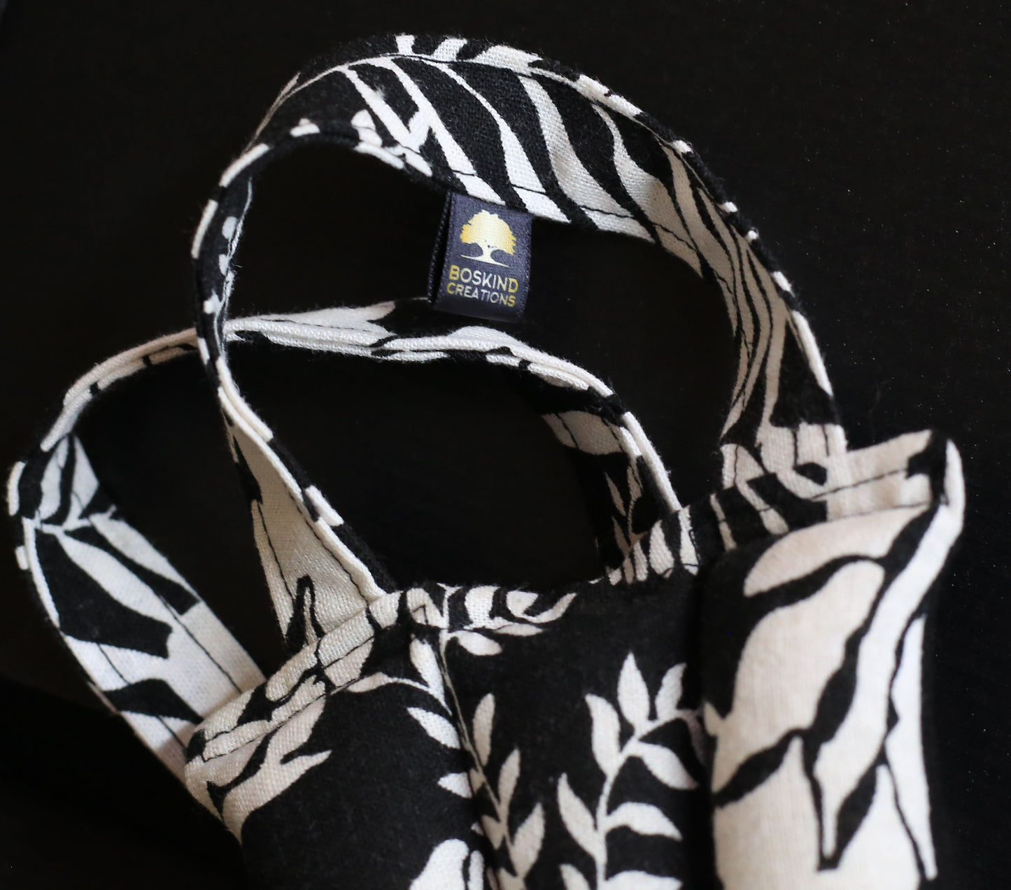 BOSKIND Gift Pack - 2 ITEMS - White on Black