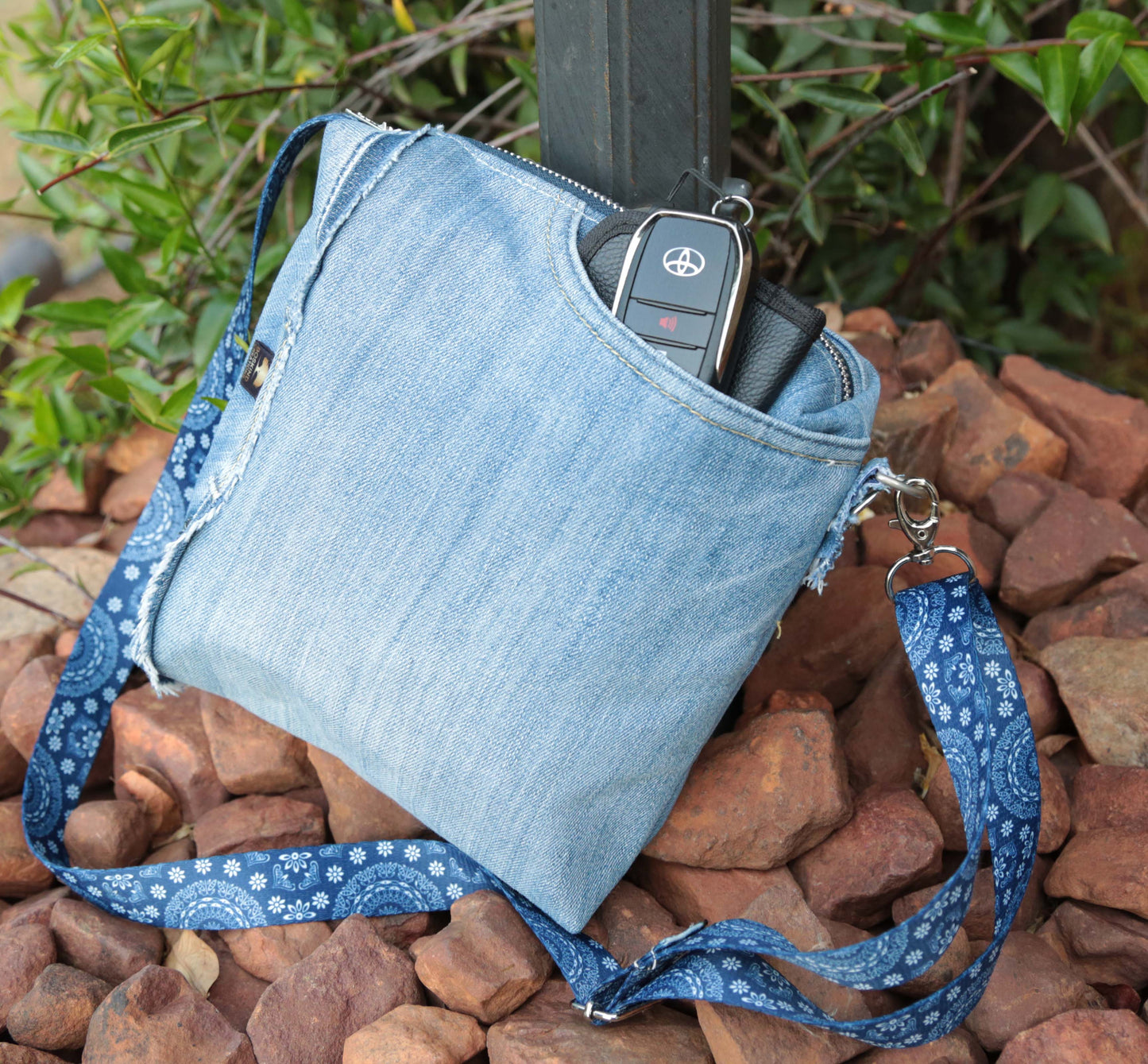 CROSS BODY BAG - MAKOTI 3