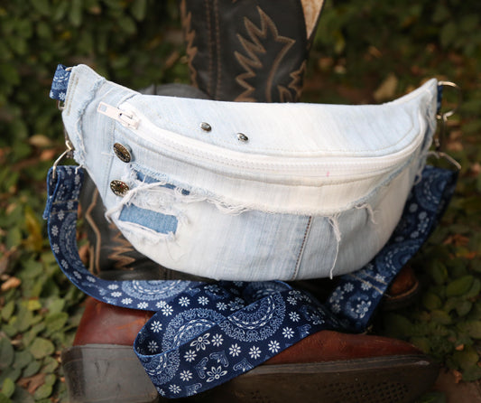 CROSS BODY BAG - WESTERN DENIM