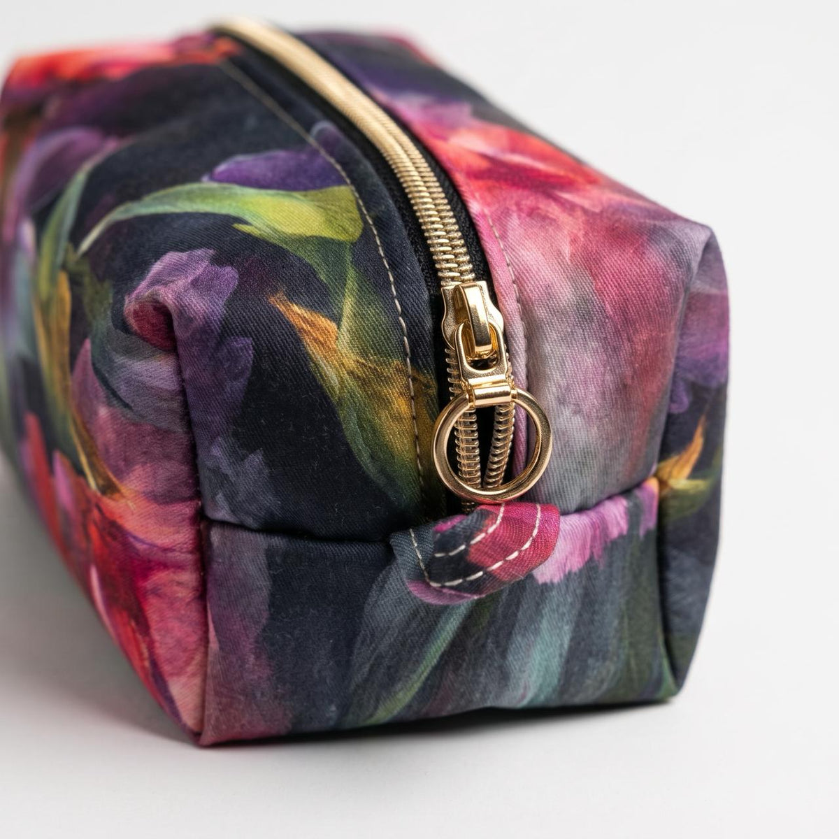 Midnight Bloom Beauty Bag zipper detail