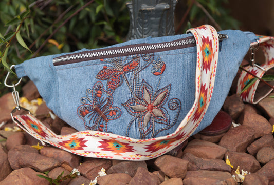 CROSS BODY BAG - AZTEC