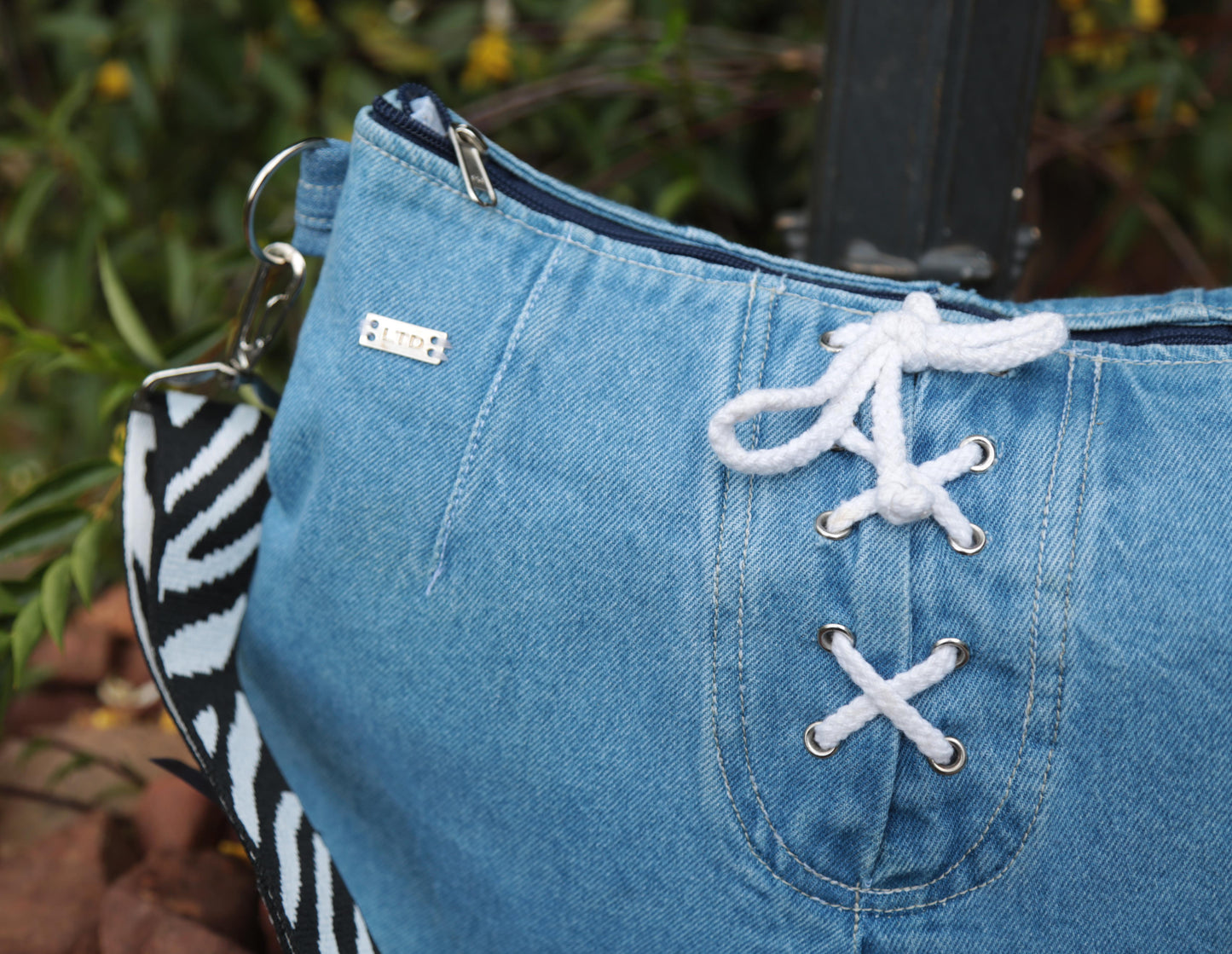 LEVI LEGEND - HANDBAG