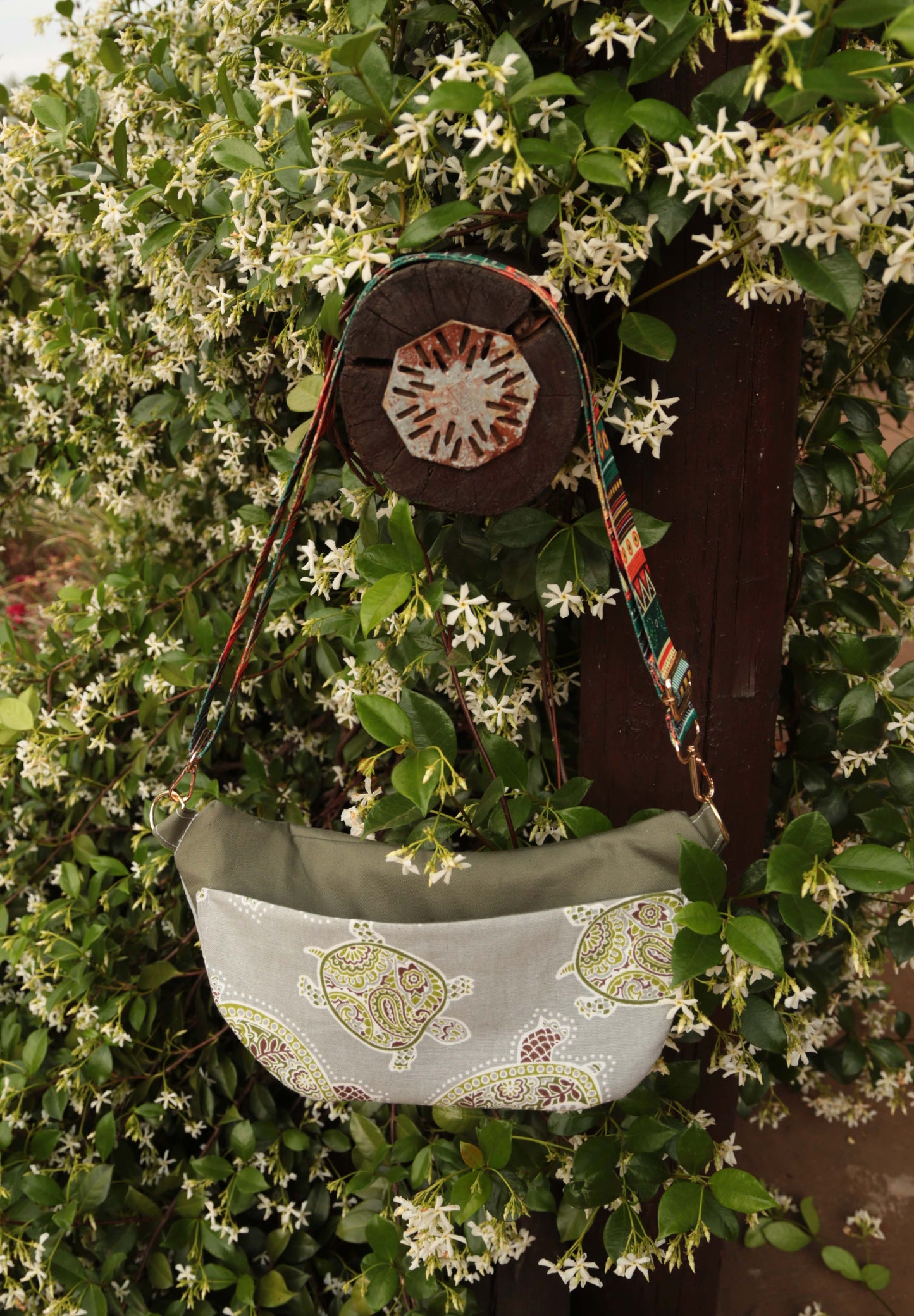 CROSS BODY BAG - LAZY TURTLE 1