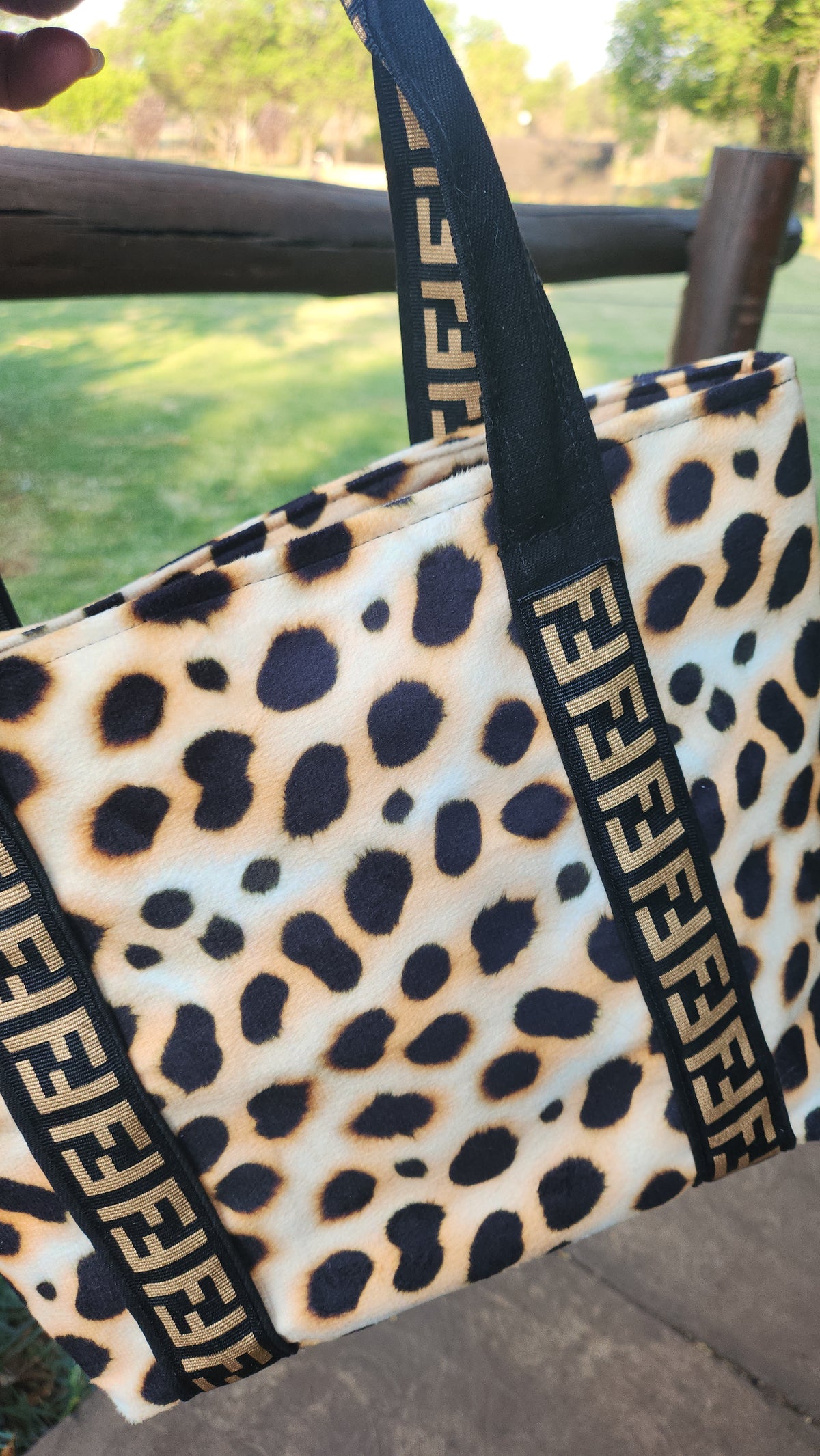 Bespoke Handbag - BOSKIND Luxurious Leopard