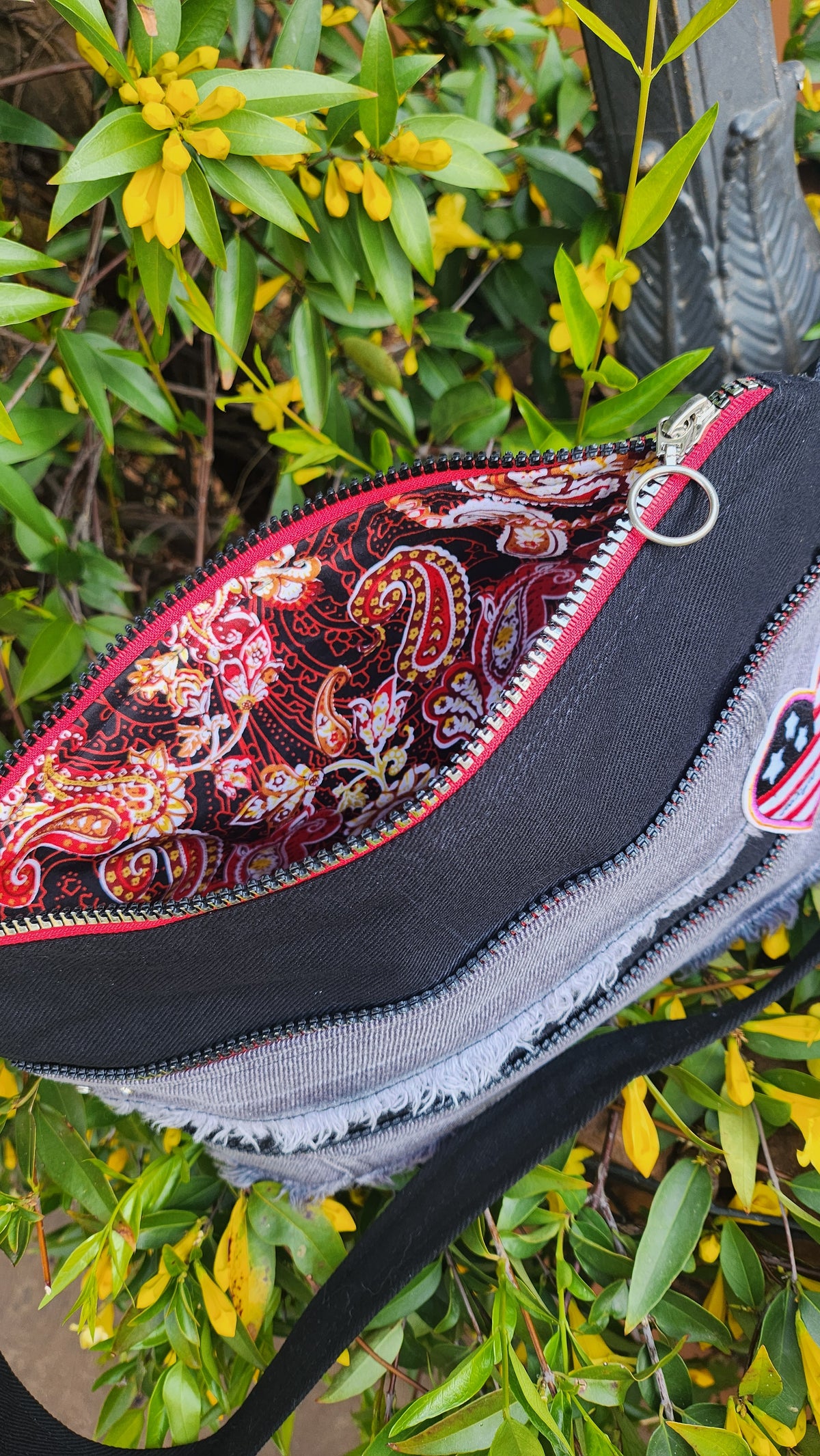Bespoke Handbag - BOSKIND red and black retro clutch